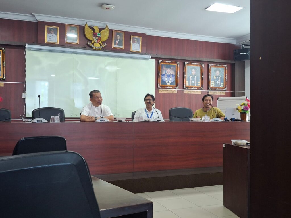 Rapat Auditor Penyamaan Persepsi Periode Genap 2024/2025 Rapat Auditor Penyamaan Persepsi Periode Genap 2024/2025