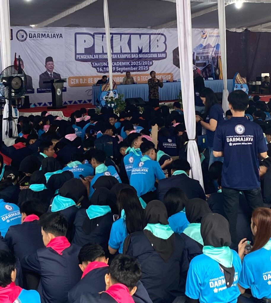 Sosialisasi LMS pada acara PKKMB IIB Darmajaya 2025